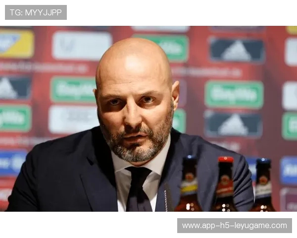 乔尔杰维奇亲自视察训练:气氛严肃 乔尔杰维奇亲自视察训练:气氛严肃